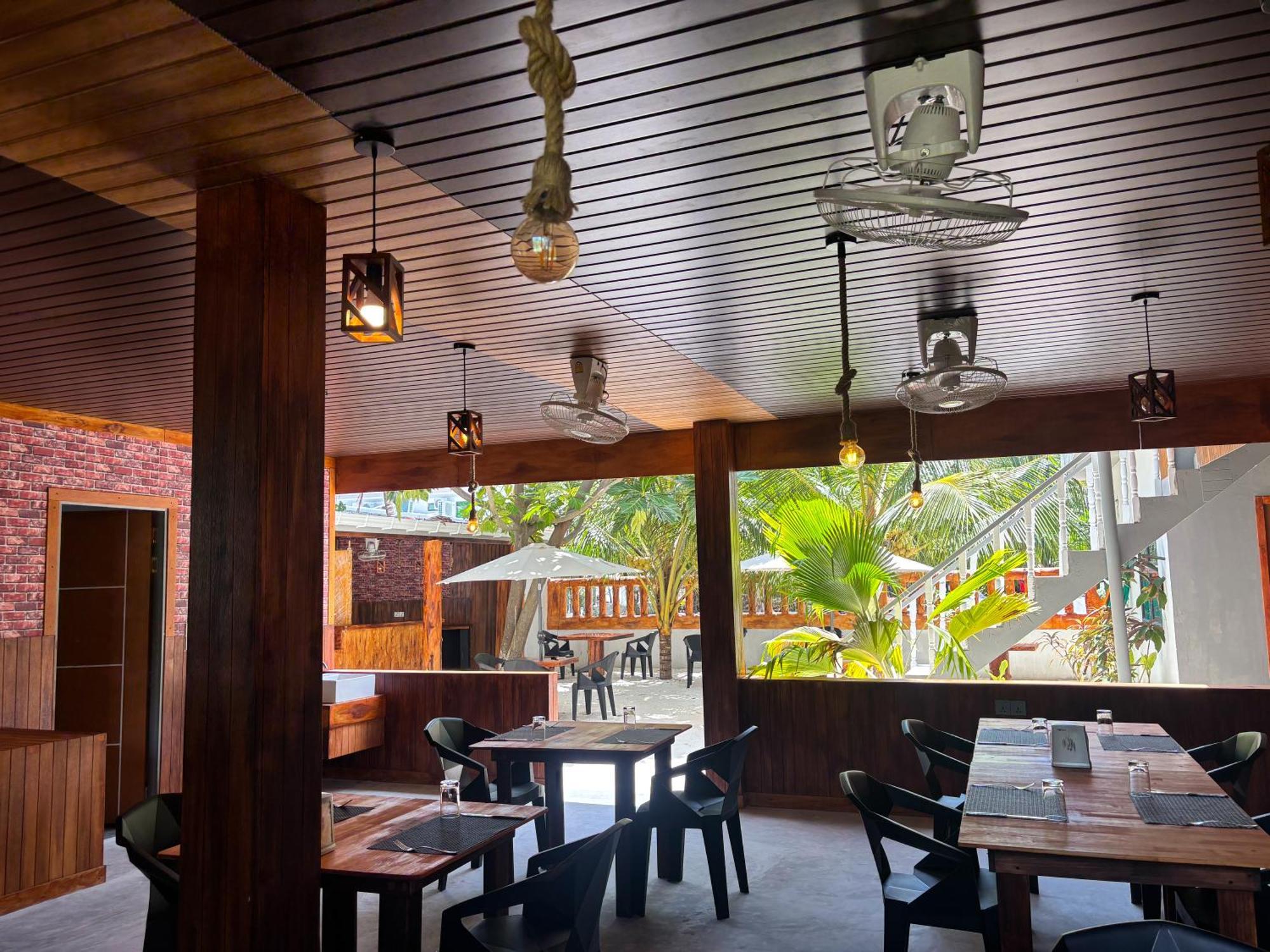 Mathiveri Thundi Inn Экстерьер фото