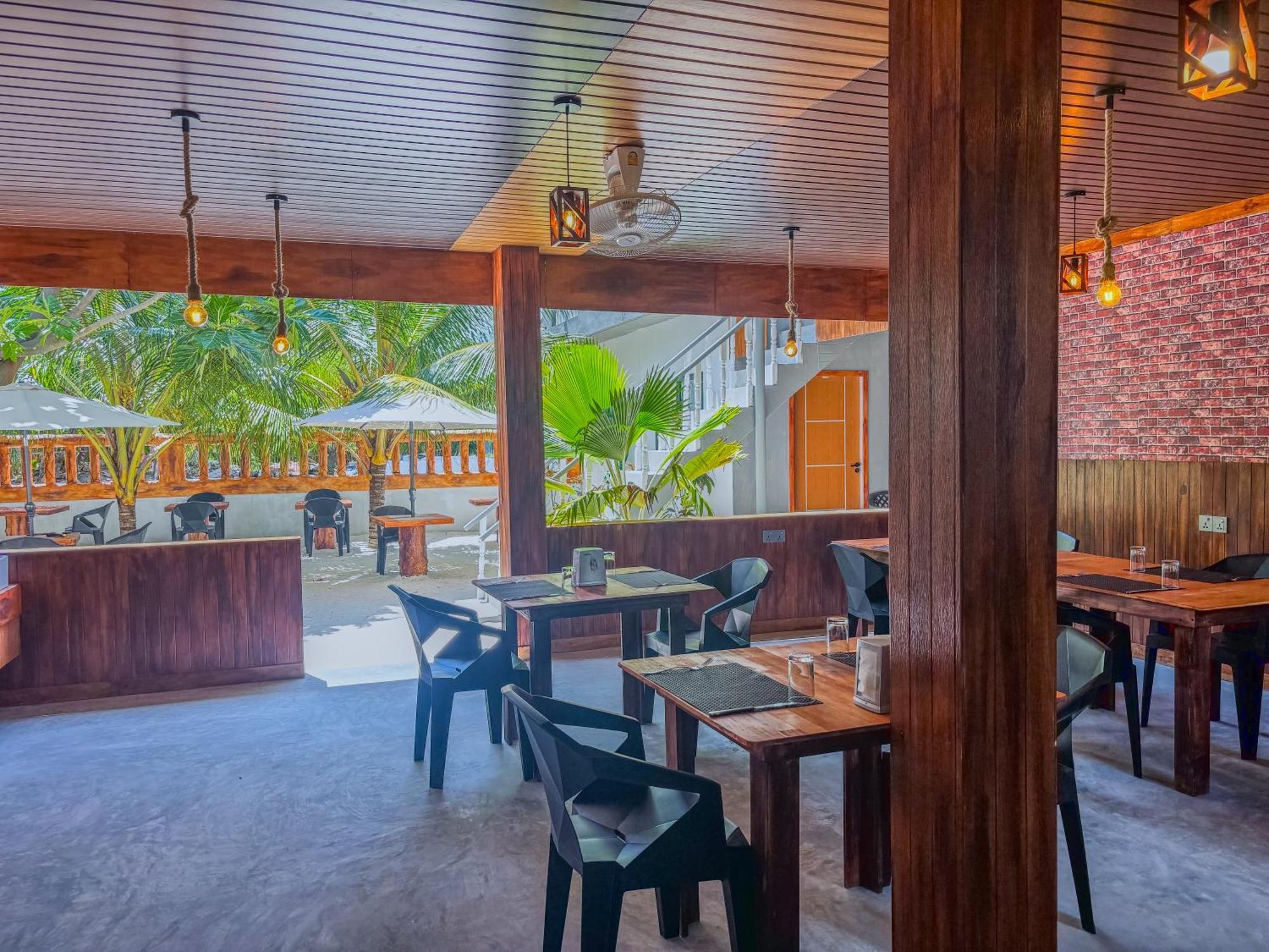 Mathiveri Thundi Inn Экстерьер фото