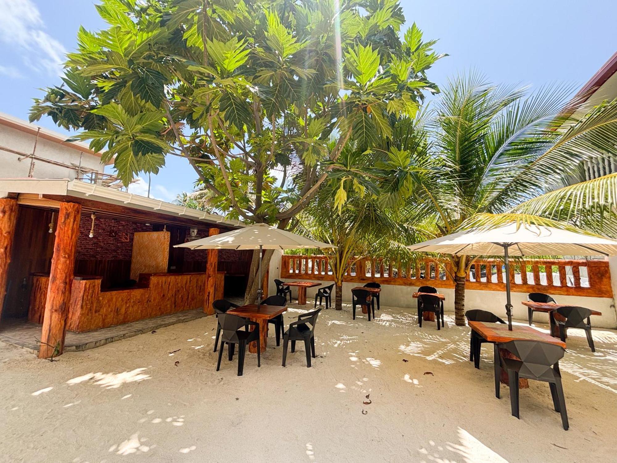 Mathiveri Thundi Inn Экстерьер фото