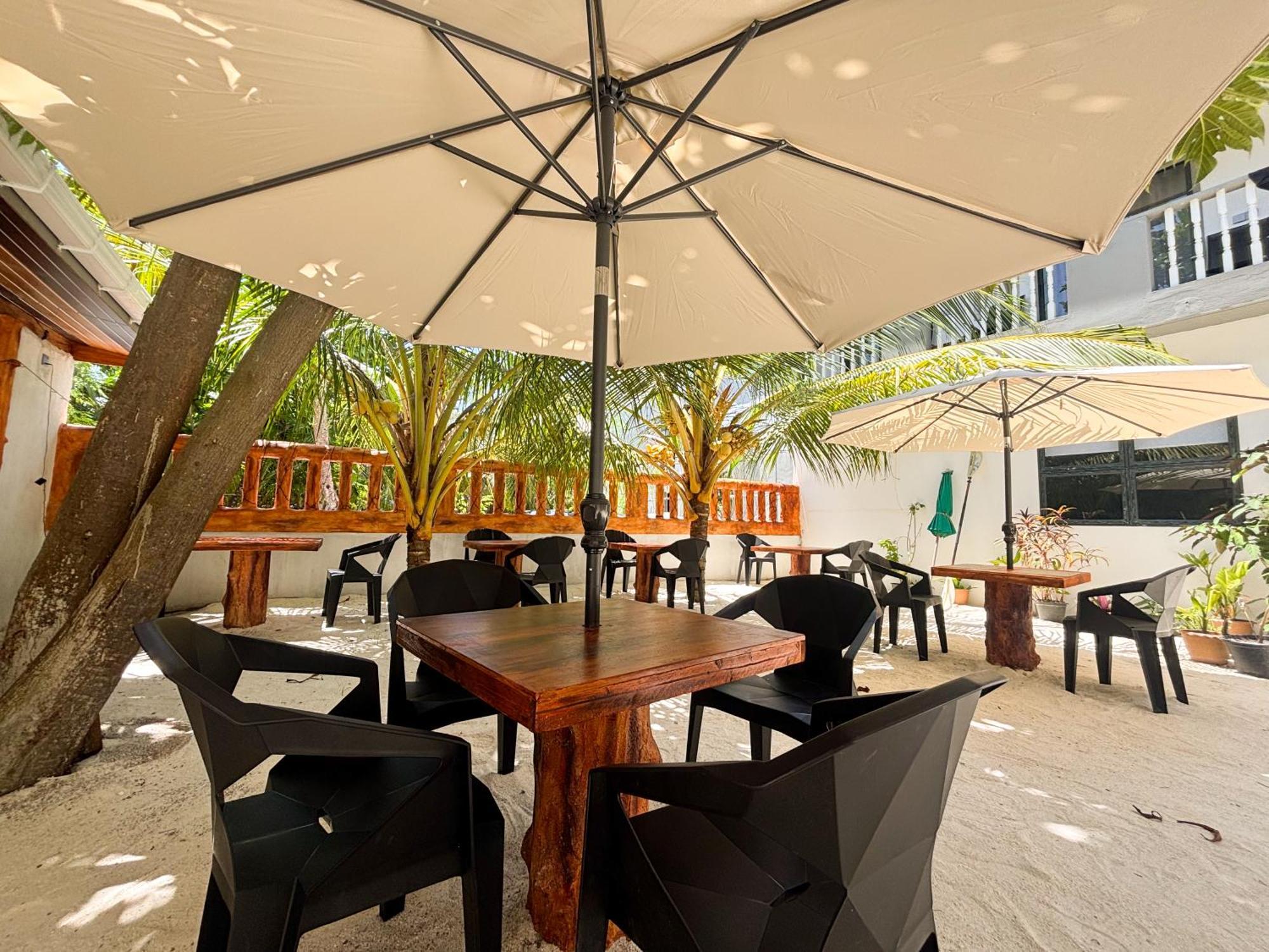 Mathiveri Thundi Inn Экстерьер фото