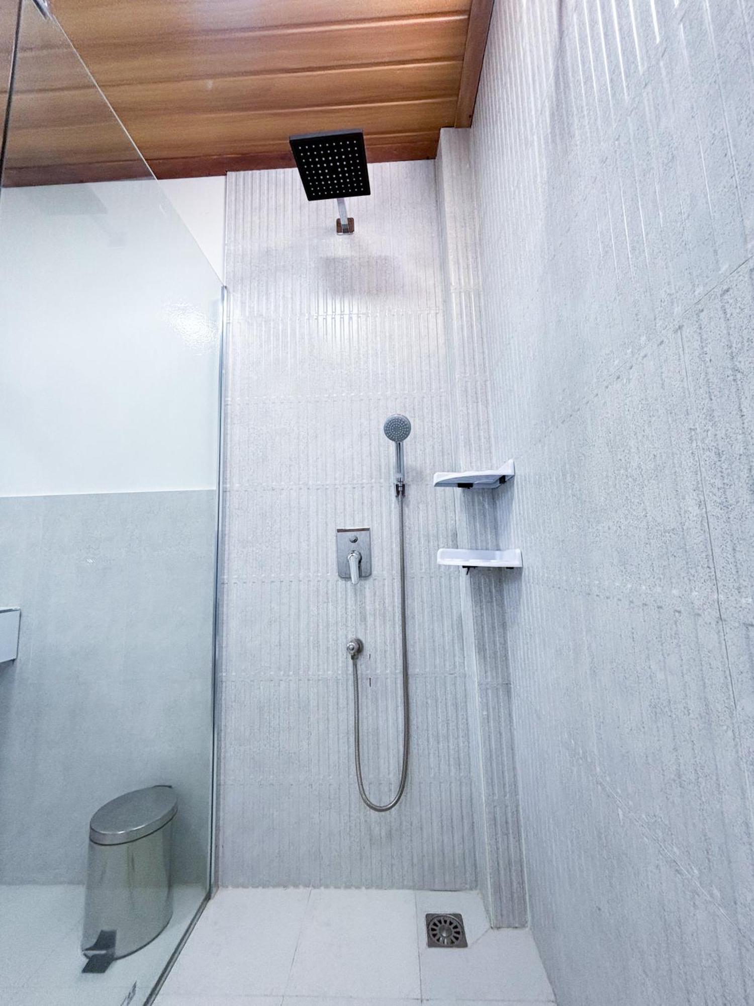 Mathiveri Thundi Inn Экстерьер фото